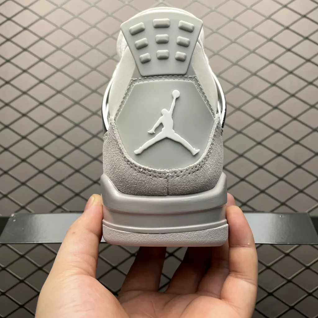 Air Jordan 4 Retro 