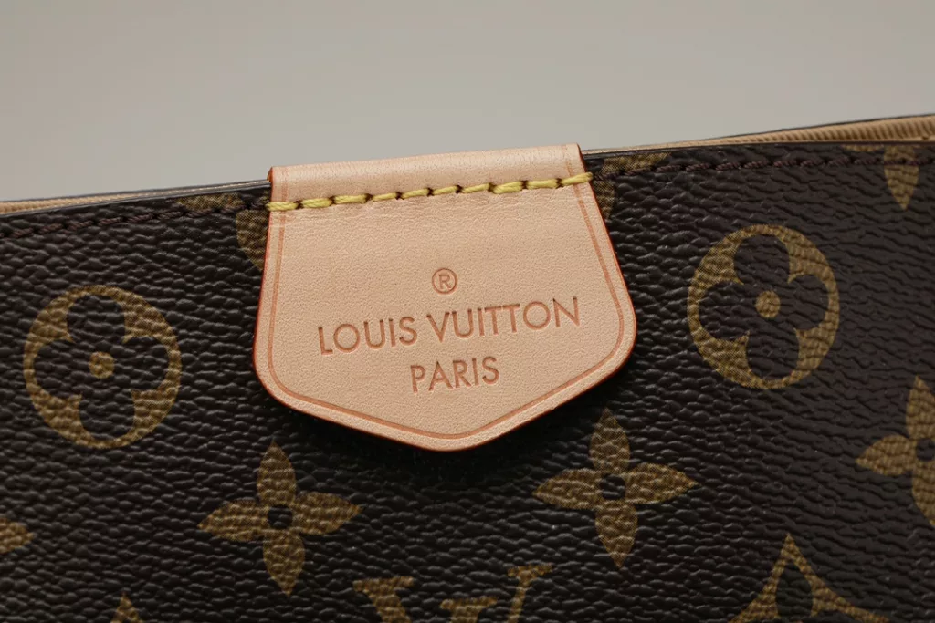 Louis Vuitton graceful  Size: 35*30*11 cm