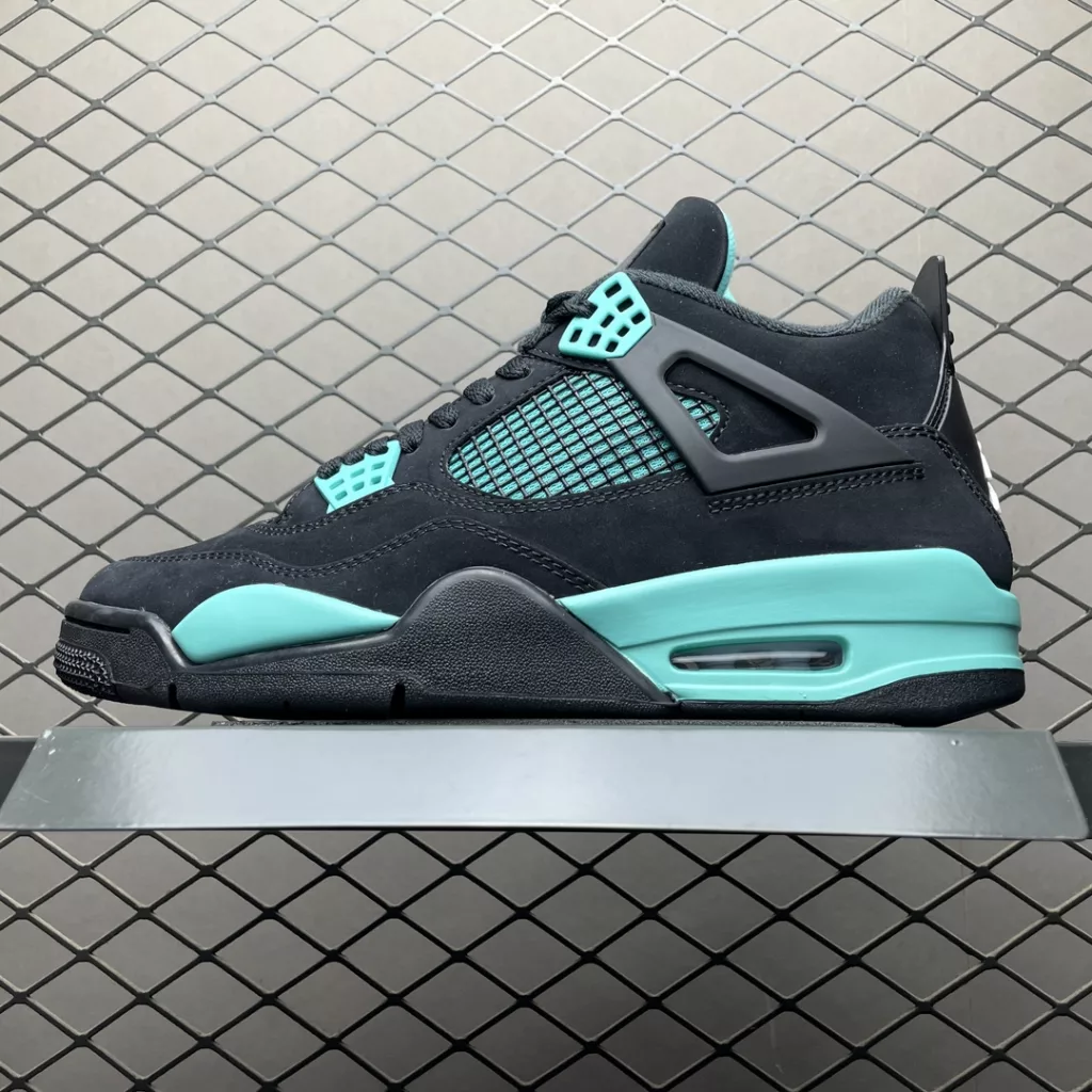 Air Jordan 4