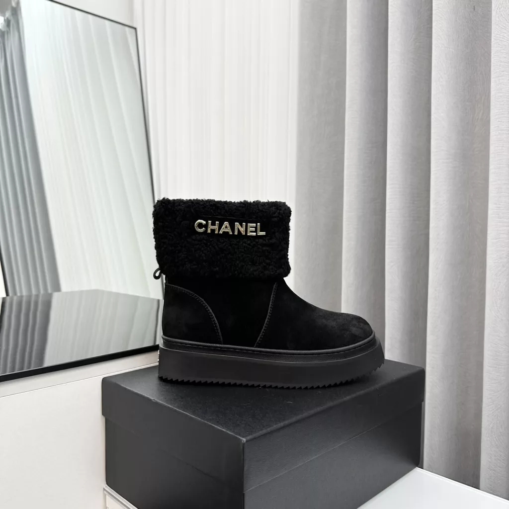 Chanel snow boots