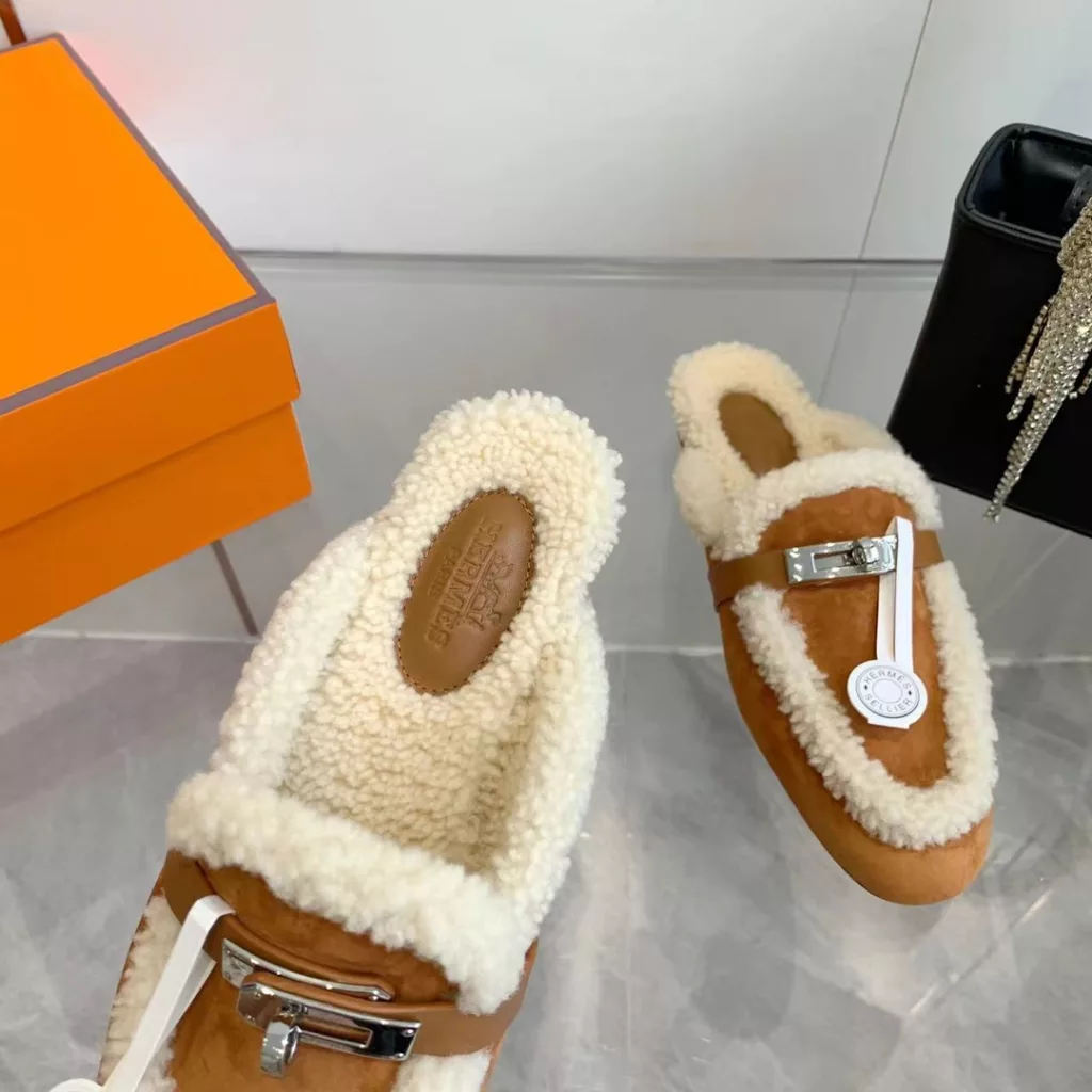 Hermes slippers