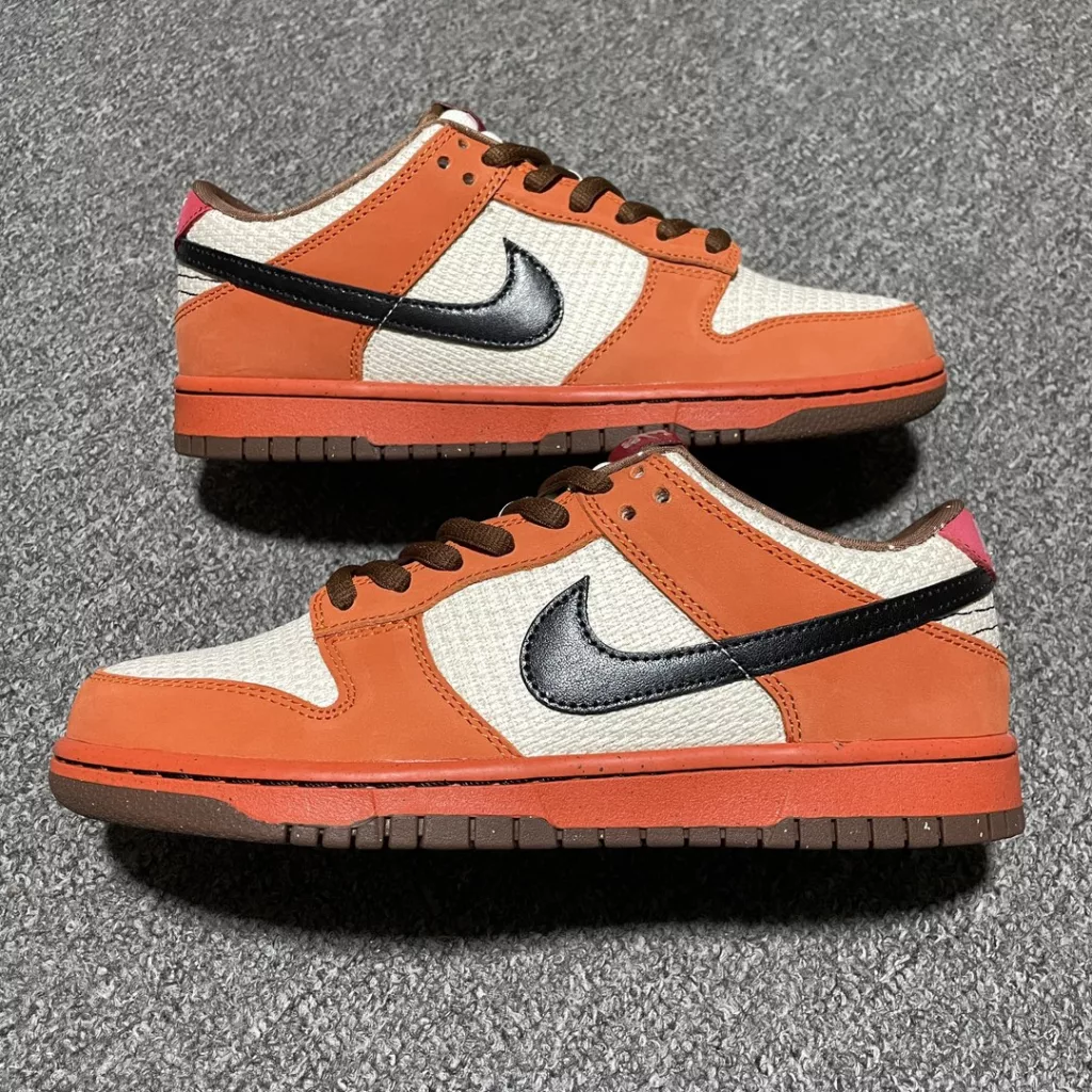 NIKE SB DUNK LOW