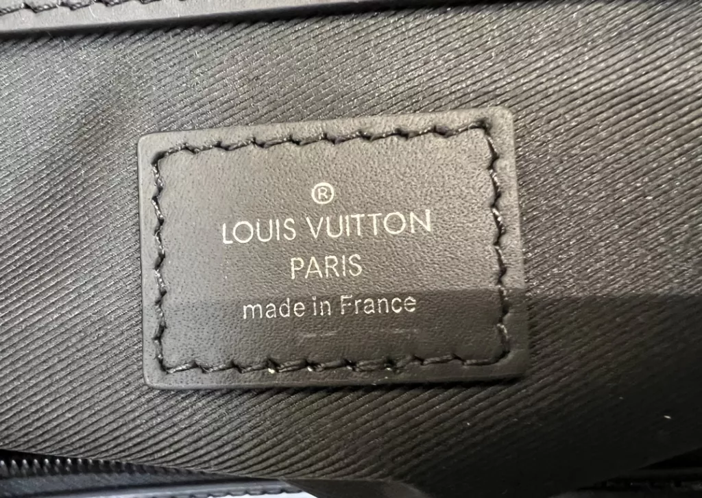 Louis Vuitton KEEPALL BANDOULIERE 50 travel bag