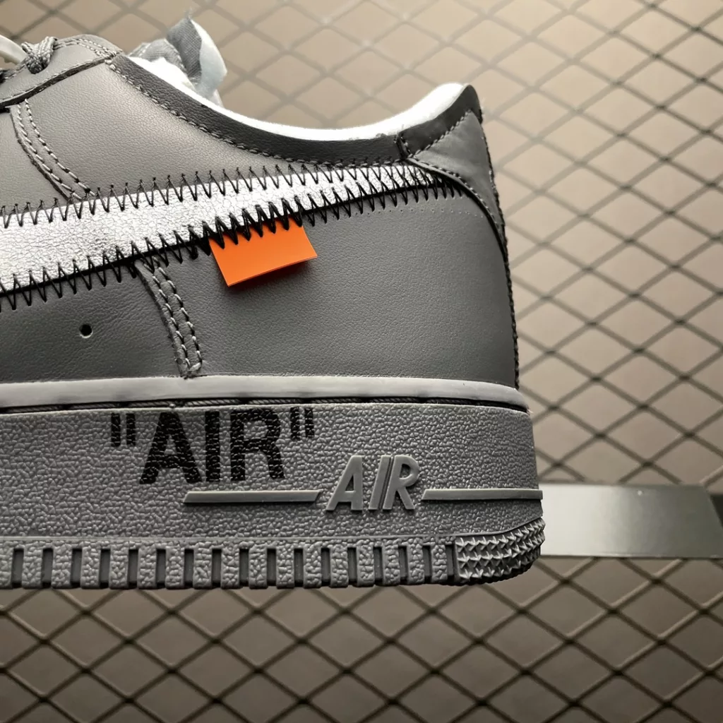 OFF-WHITE X NIKE Air Force 1 