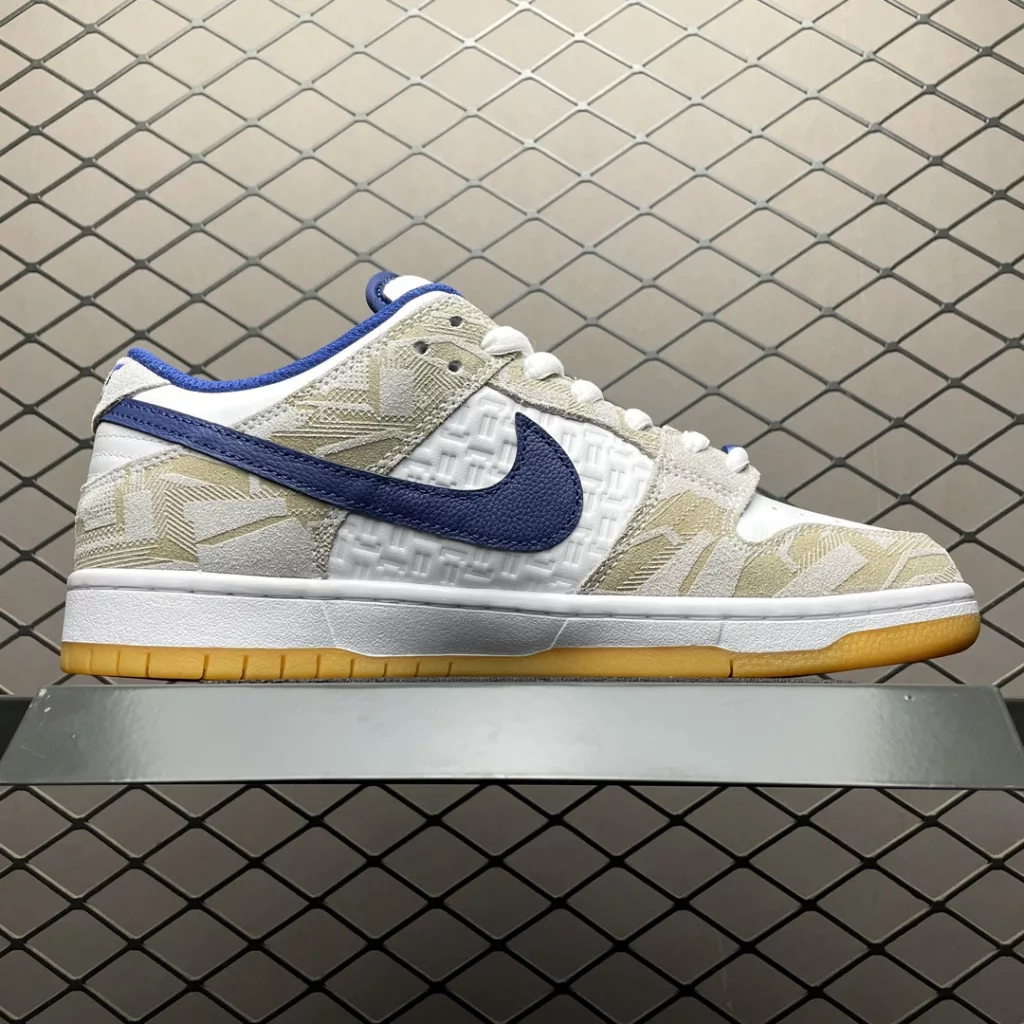 Rayssa Leal × NIKE SB Dunk Low