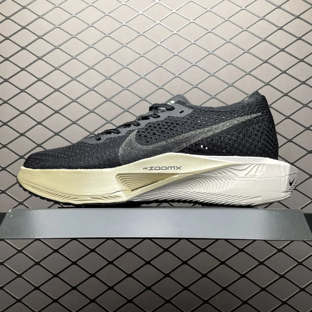 NIKE ZoomX Vaporfly NEXT% 3