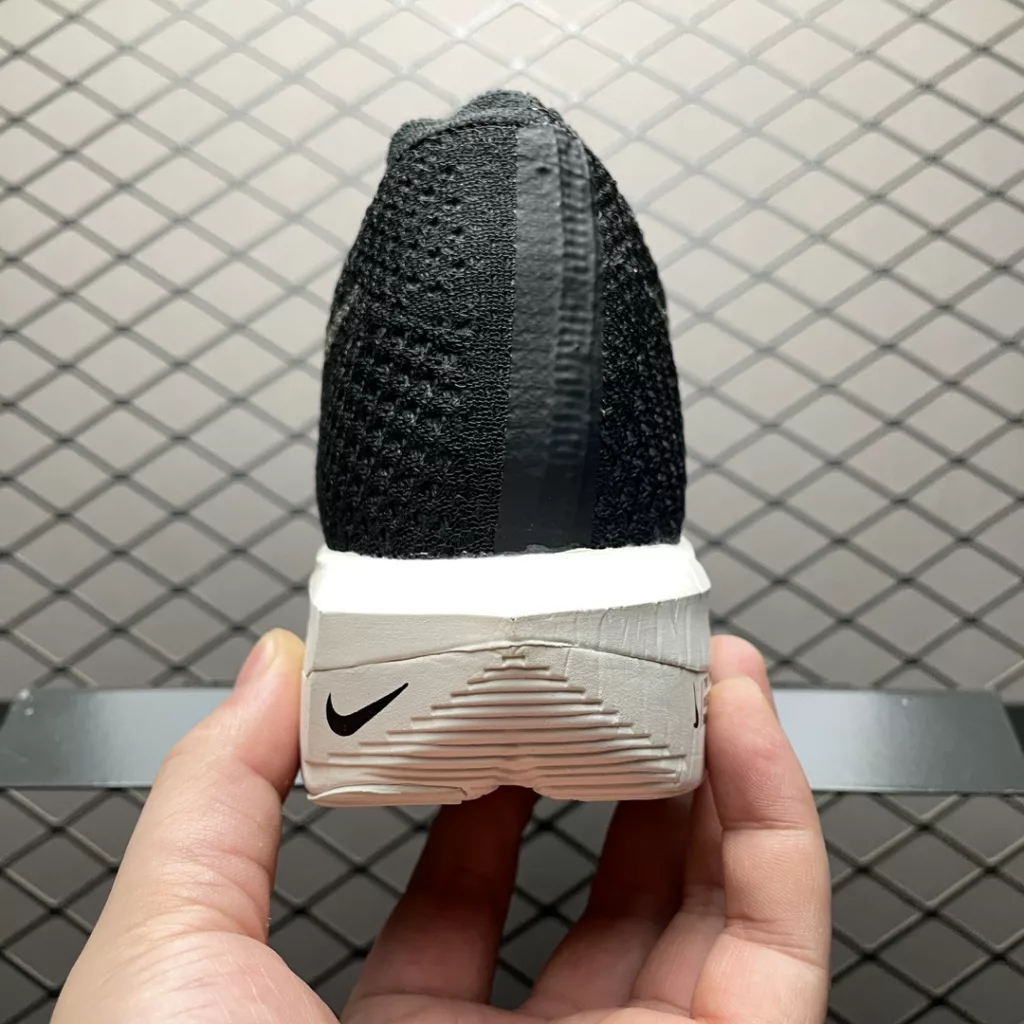 NIKE ZoomX Vaporfly NEXT% 3