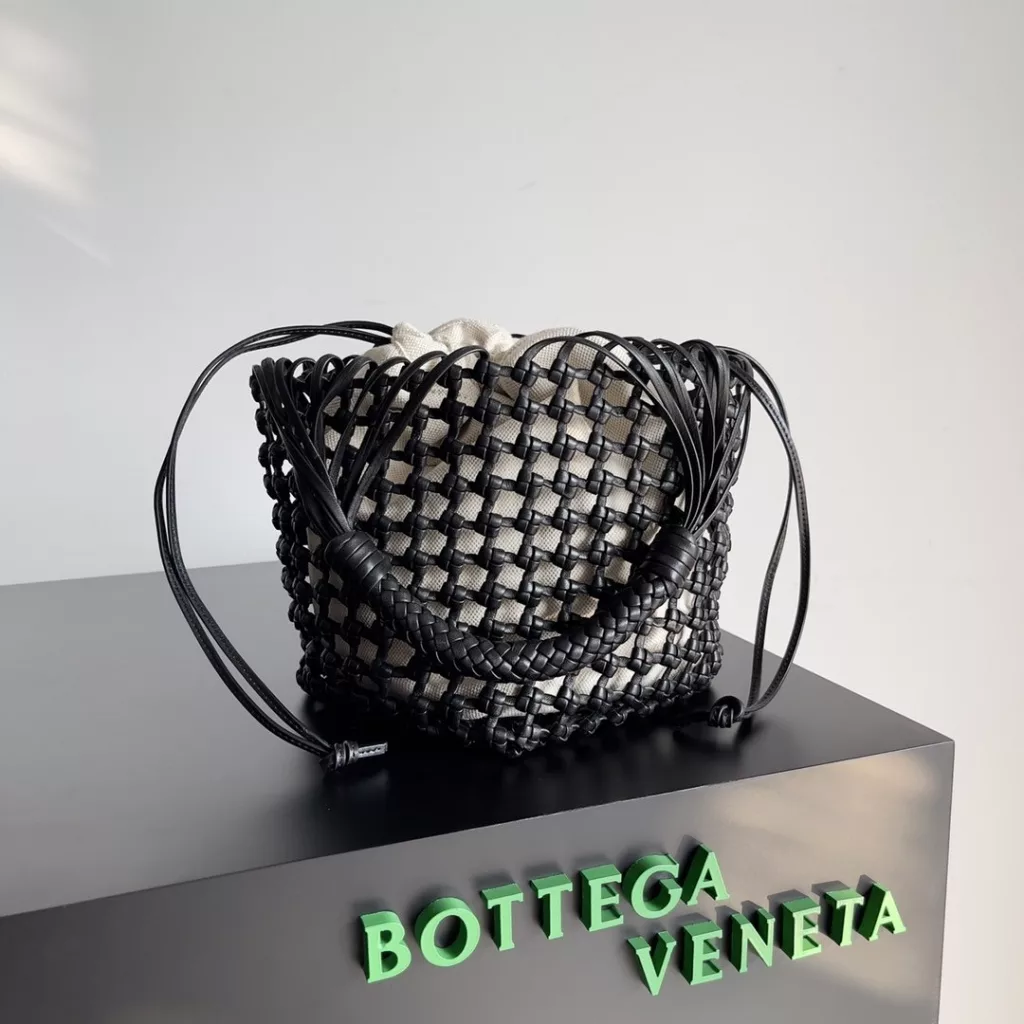 Bottega Veneta