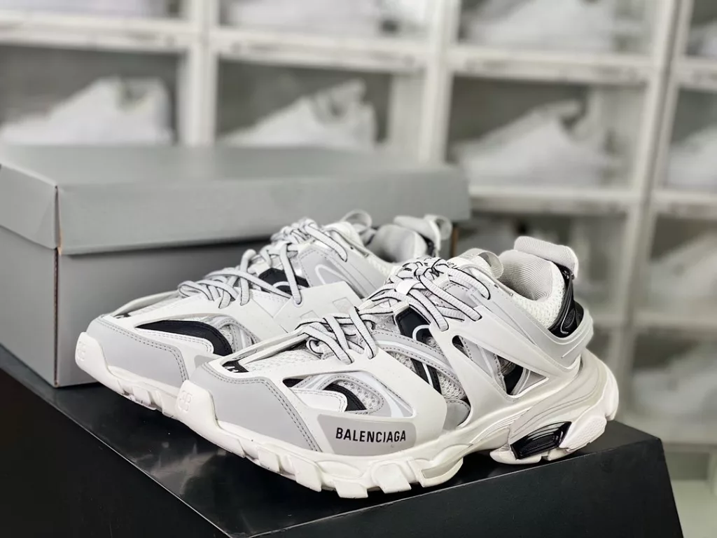 BALENCIAGA Track Trainers 3.0 sports and casual shoes