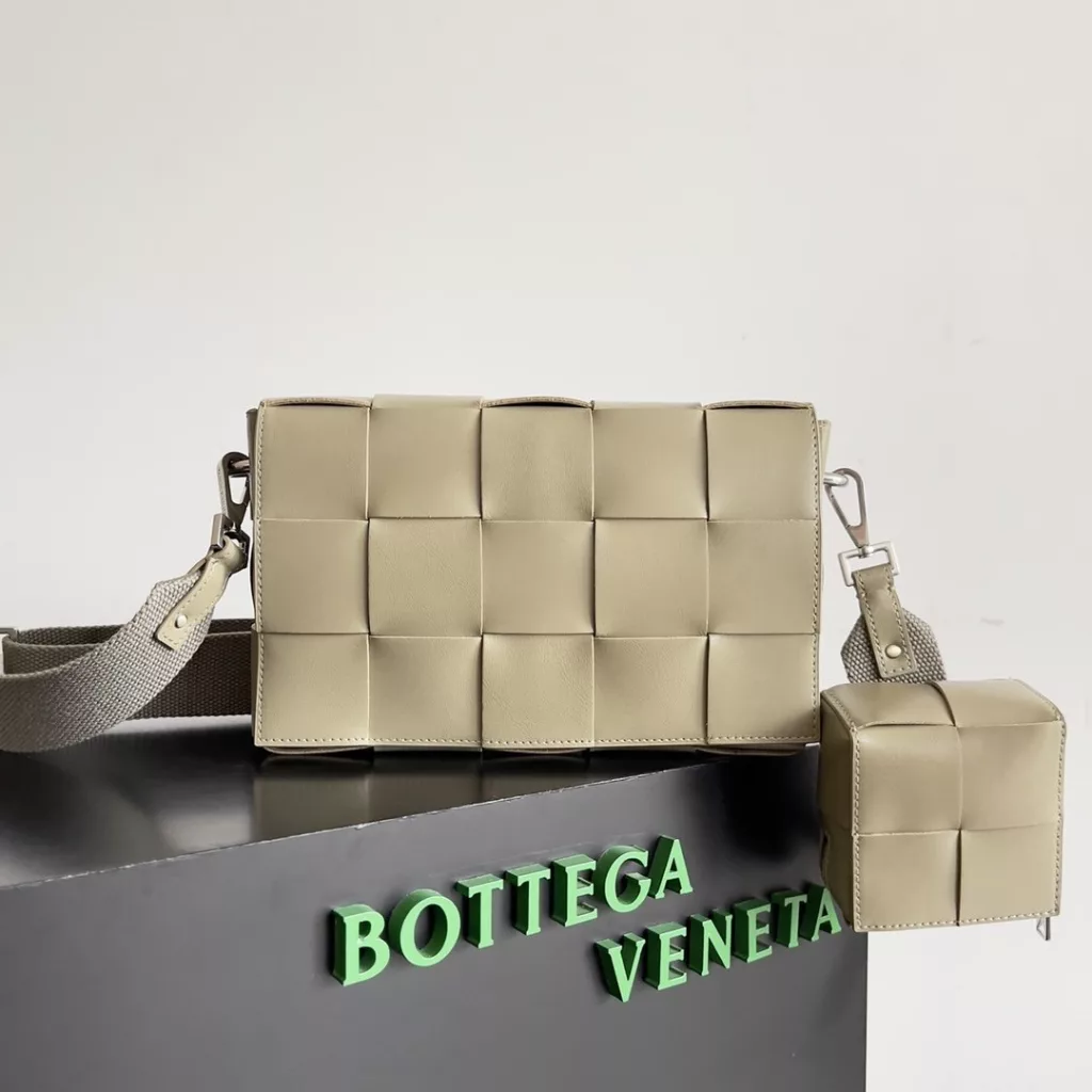 Bottega Veneta