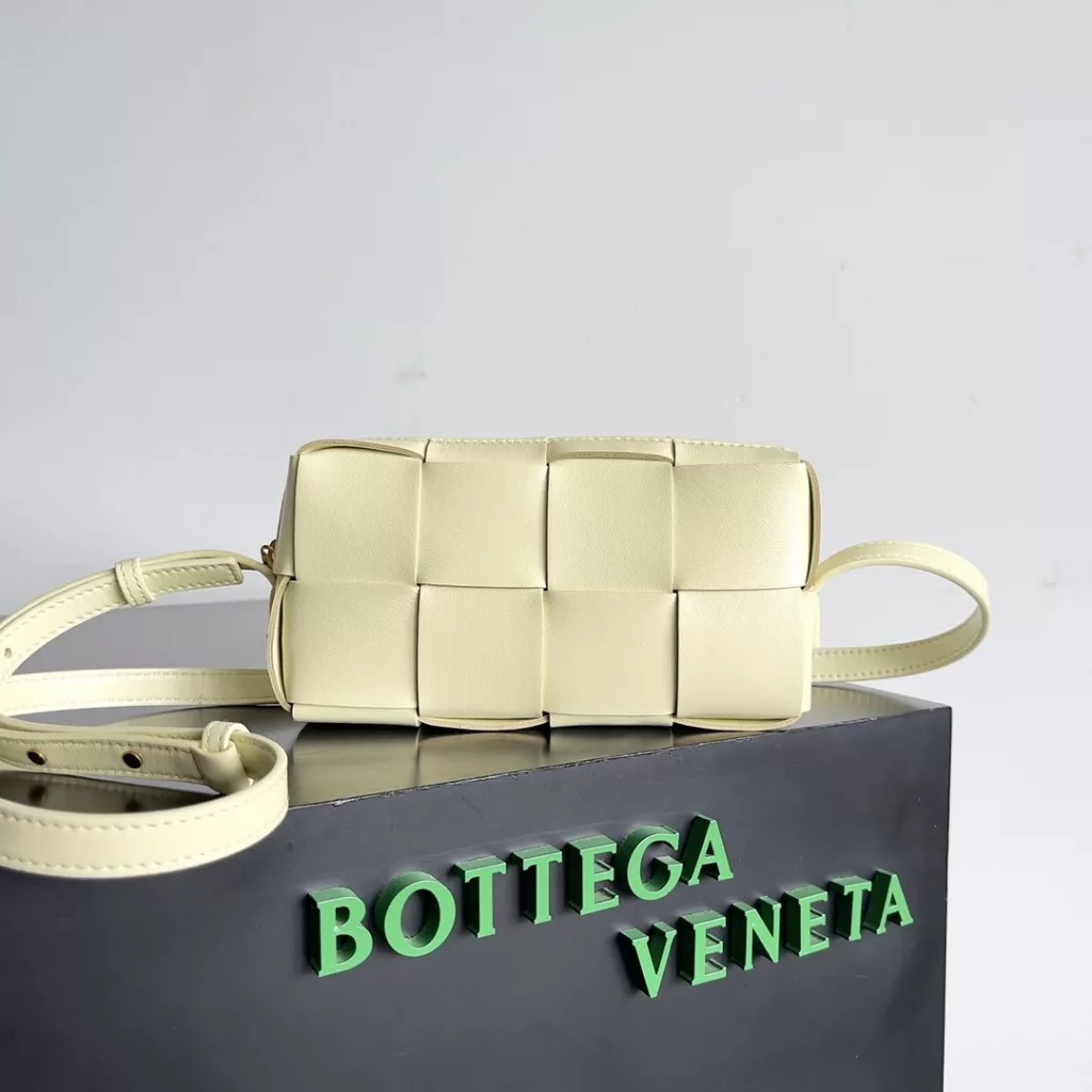 Bottega Veneta