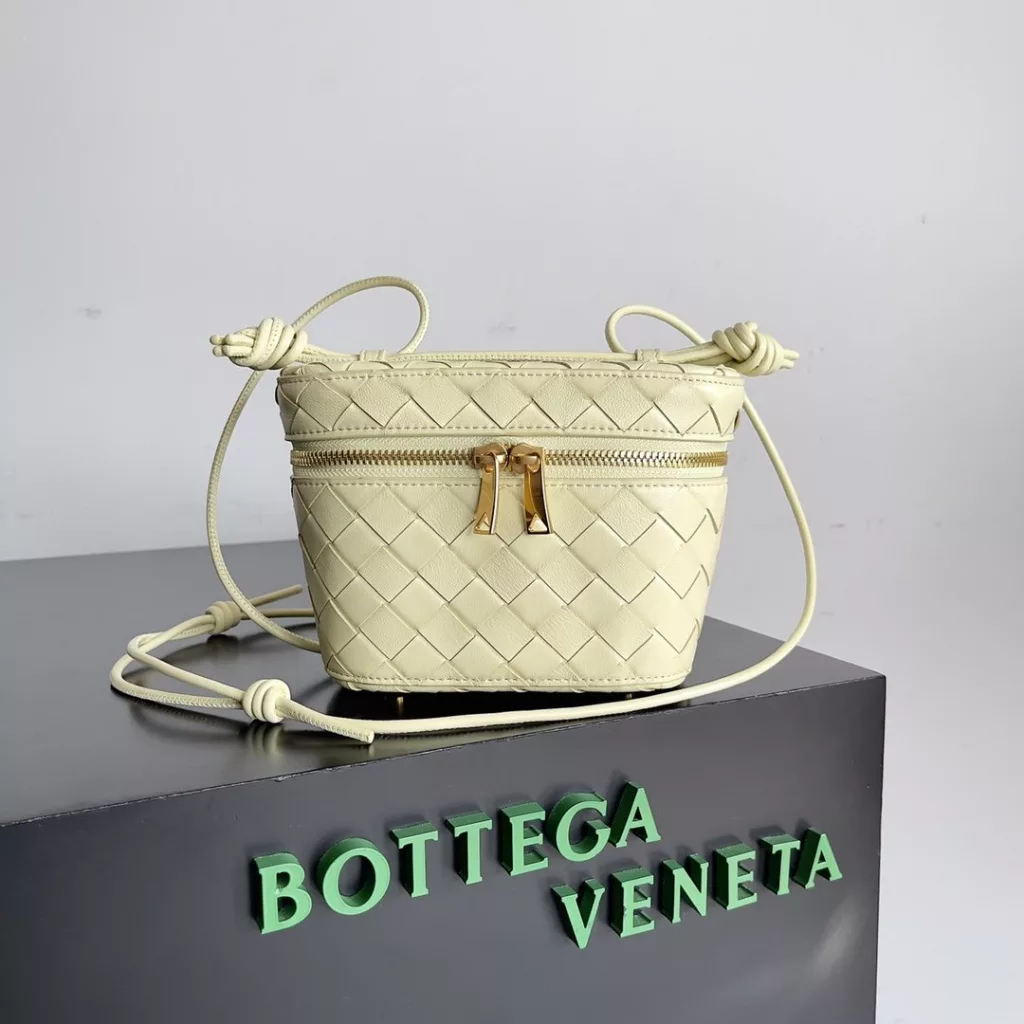 Bottega Veneta