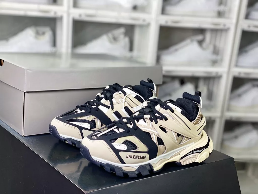 BALENCIAGA Track Trainers 3.0 sports and casual shoes