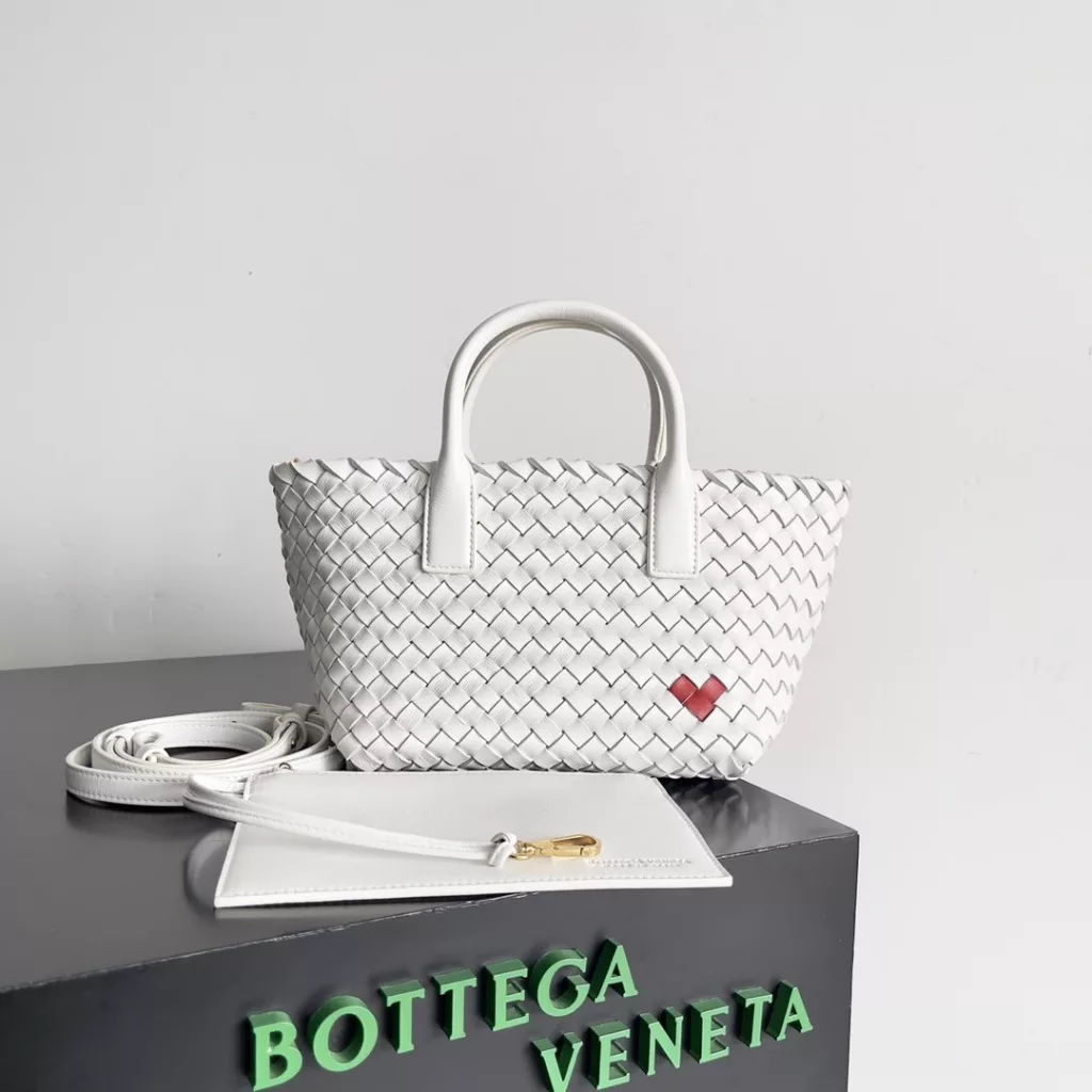 Bottega Veneta