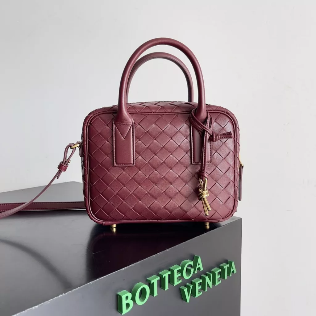 Bottega Veneta