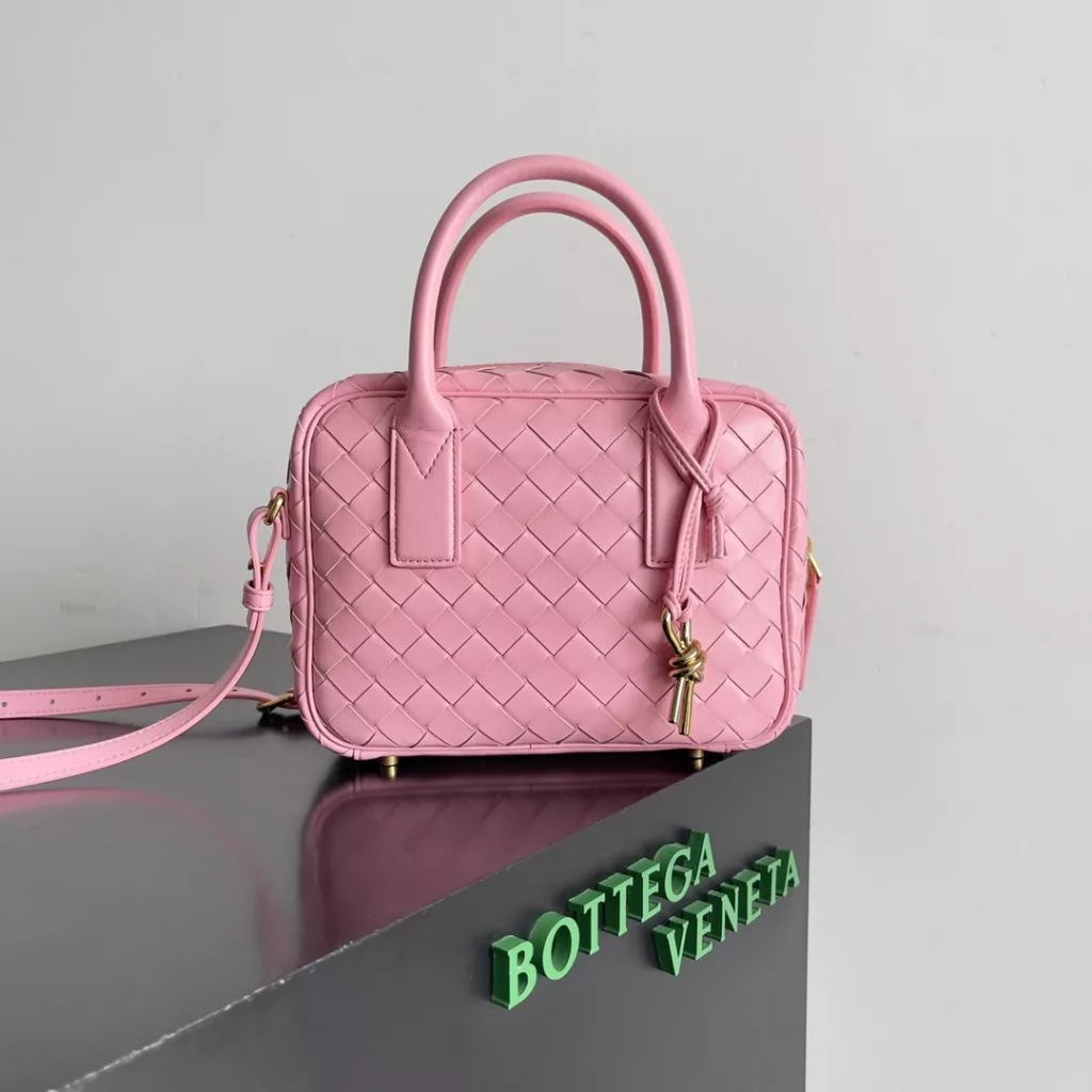 Bottega Veneta