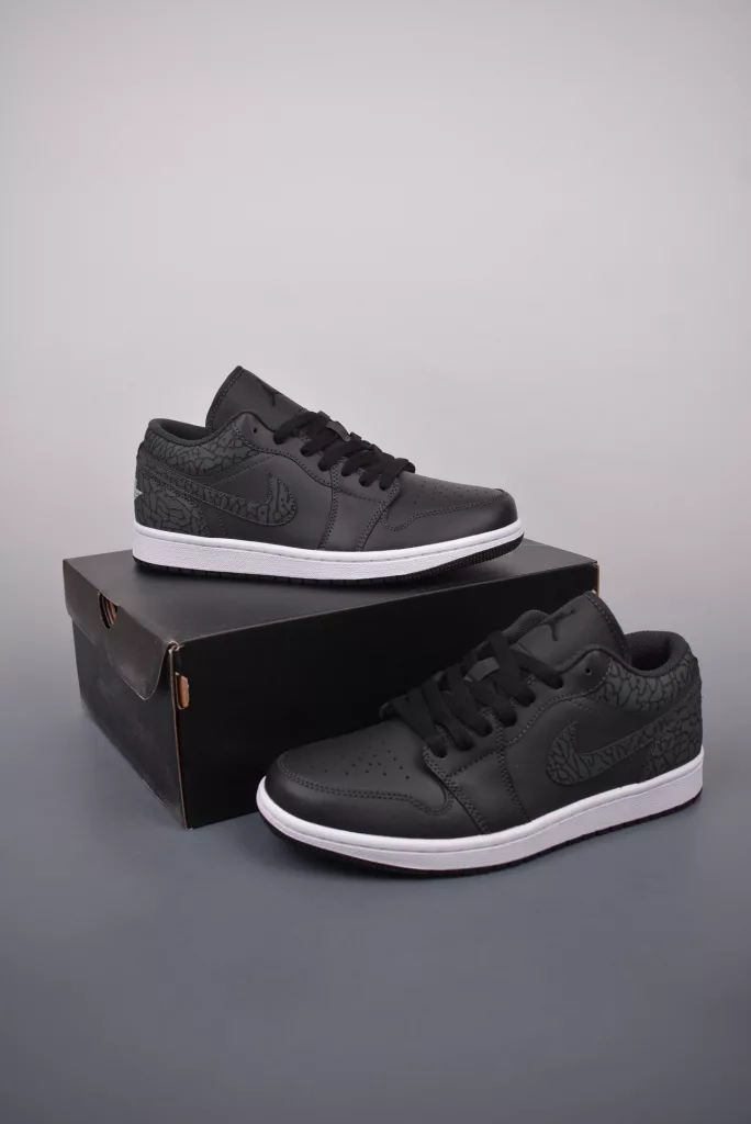 Air Jordan 1 Low crackle black shoes