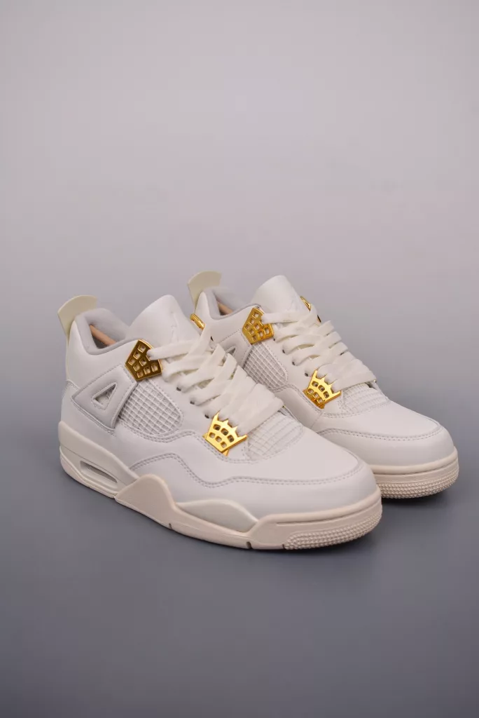 Air Jordan 4 retro shoes