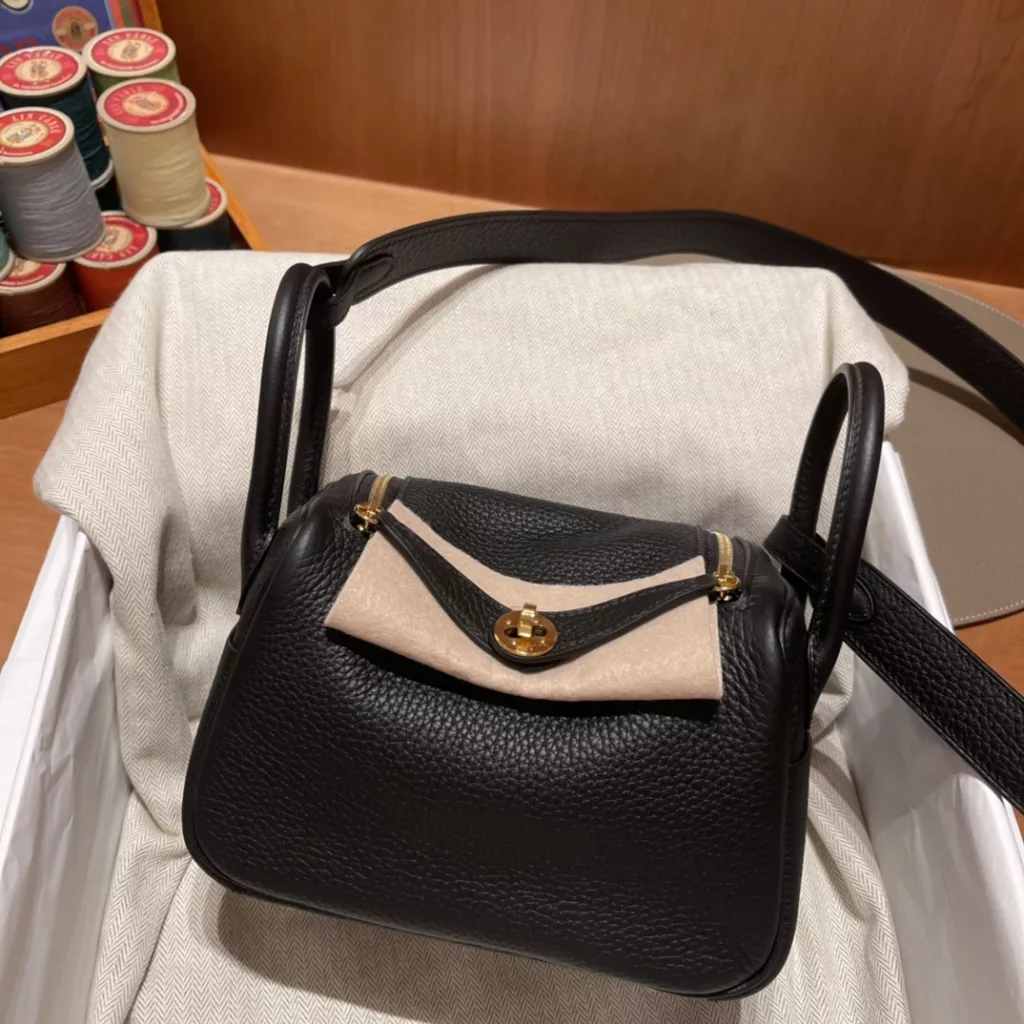 Hermes mini lindy gold Black gold buckle