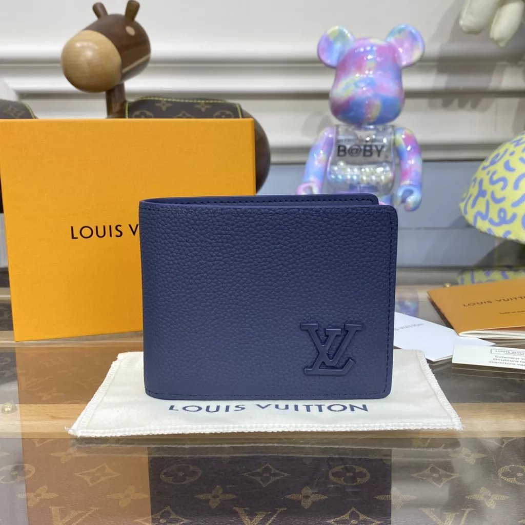 Louis Vuitton purse