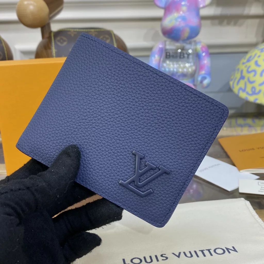 Louis Vuitton purse