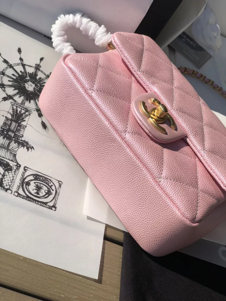 Chanel 21K Caviar clamshell bag