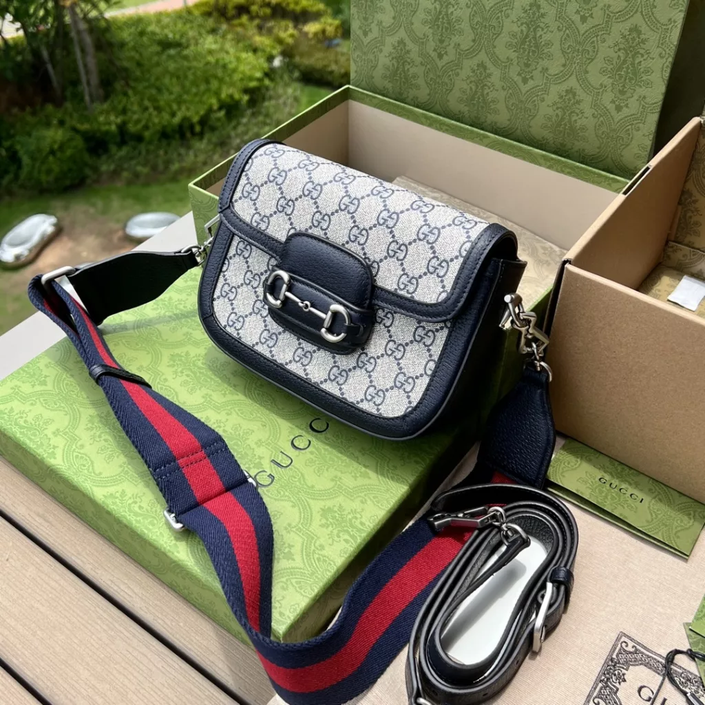 Gucci saddle bag