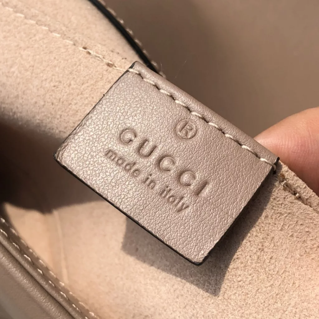 GUCCI chain bag