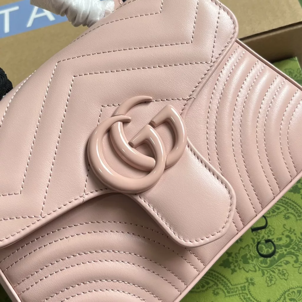 Mini handbag from Gucci Marmont collection