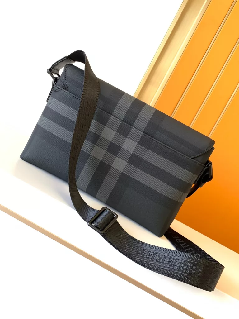 BURBERRY crossbody bag