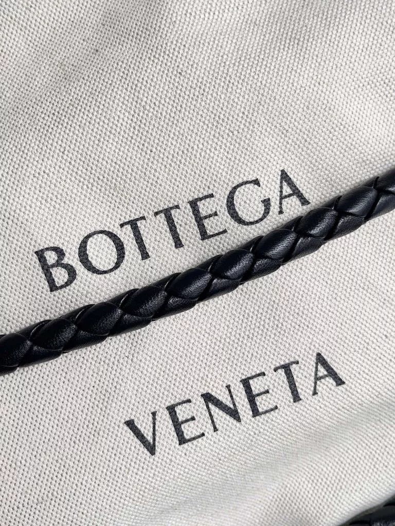 Bottega Veneta