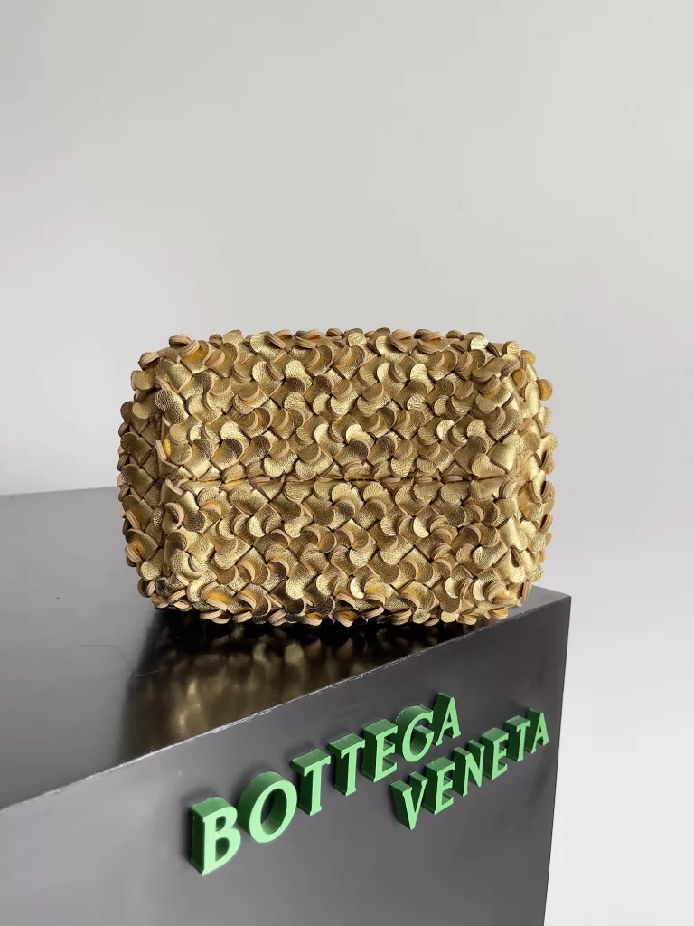 Bottega Veneta