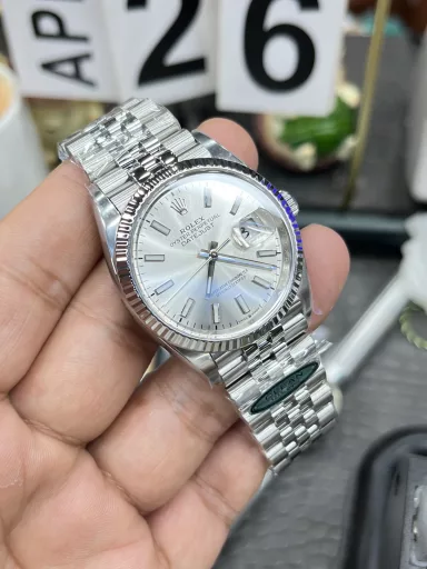 c Rolex Datejust 36mm/3235 movement fully automatic mechanical