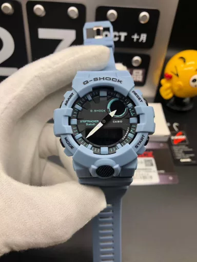 Hot selling GA-120 hand-raising light Casio G-SHOCK--classic shockproof dial design👍In stock and shipped immediately, 45-degree automatic hand-raising light function with strong visual impact🙈LCD liquid crystal display💡Stopwatch speed function accurate to 1/1000 second⌛Shockproof📣Anti-magnetic💥200 meters waterproof🏊48 city time📲Countdown⏳Alarm clock⏰Fully automatic calendar and other powerful functions📆