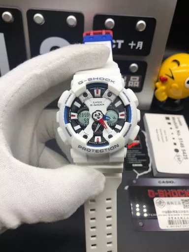 Hot selling GA-120 hand-raising light Casio G-SHOCK--classic shockproof dial design👍In stock and shipped immediately, 45-degree automatic hand-raising light function with strong visual impact🙈LCD liquid crystal display💡Stopwatch speed function accurate to 1/1000 second⌛Shockproof📣Anti-magnetic💥200 meters waterproof🏊48 city time📲Countdown⏳Alarm clock⏰Fully automatic calendar and other powerful functions📆