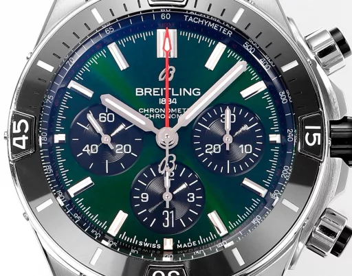 The first BLS new product on the market - Breitling Super Mechanical Chronograph 44mm, exclusive ceramic technology, breaking through the original technical barriers. The design inspiration comes from the Italian Air Force 