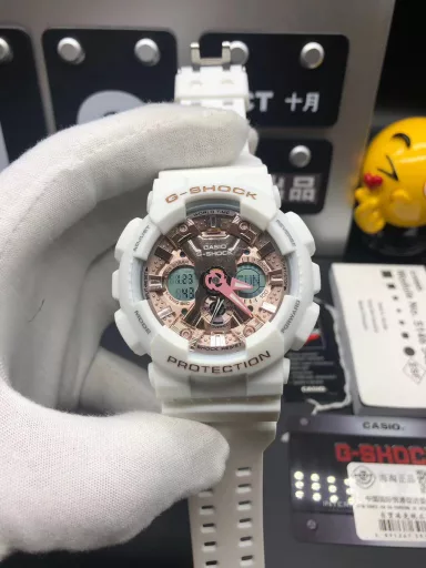 Hot selling GA-120 hand-raising light Casio G-SHOCK--classic shockproof dial design👍In stock and shipped immediately, 45-degree automatic hand-raising light function with strong visual impact🙈LCD liquid crystal display💡Stopwatch speed function accurate to 1/1000 second⌛Shockproof📣Anti-magnetic💥200 meters waterproof🏊48 city time📲Countdown⏳Alarm clock⏰Fully automatic calendar and other powerful functions📆