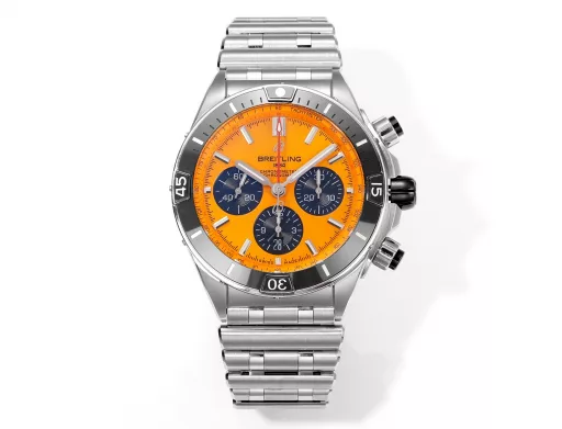 The first BLS new product on the market - Breitling Super Mechanical Chronograph 44mm, exclusive ceramic technology, breaking through the original technical barriers. The design inspiration comes from the Italian Air Force 