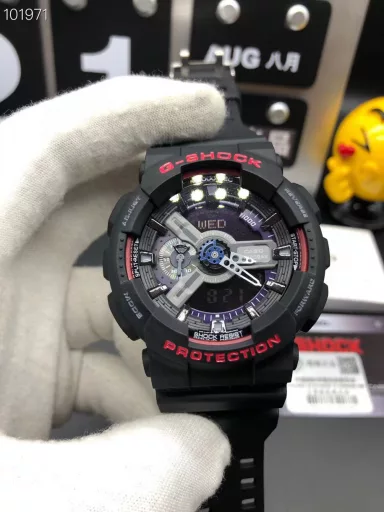 GA-110 Hand-raise Light Casio G-SHOCK--Classic shockproof dial design👍In stock and shipped immediately, 45-degree automatic hand-raise light function with strong visual impact🙈LCD liquid crystal display💡Stopwatch speed function accurate to 1/1000 second⌛Shockproof📣Anti-magnetic💥200 meters waterproof🏊48 city time📲Countdown⏳Alarm clock⏰Fully automatic calendar and other powerful functions