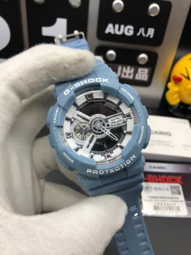 GA-110 Hand-raise Light Casio G-SHOCK--Classic shockproof dial design👍In stock and shipped immediately, 45-degree automatic hand-raise light function with strong visual impact🙈LCD liquid crystal display💡Stopwatch speed function accurate to 1/1000 second⌛Shockproof📣Anti-magnetic💥200 meters waterproof🏊48 city time📲Countdown⏳Alarm clock⏰Fully automatic calendar and other powerful functions