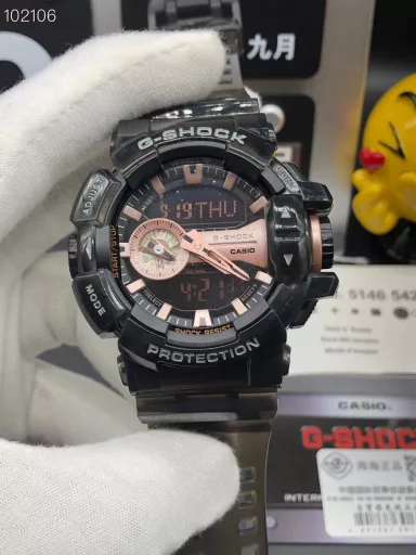 GA-400 hand-raise light Casio G-SHOCK--classic shockproof dial design👍In stock and shipped in seconds, 45-degree automatic hand-raise light function with strong visual impact🙈LCD liquid crystal display💡Stopwatch speed function accurate to 1/1000 second⌛Shockproof📣Anti-magnetic💥200 meters waterproof🏊48 city time📲Countdown⏳Alarm clock⏰Fully automatic calendar and other powerful functions📆