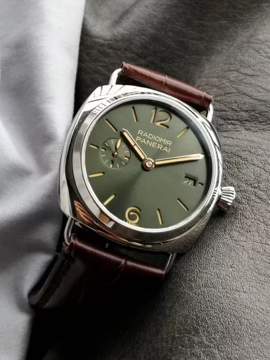 TTF Fresh Seafood Recommendation: Panerai Radell Series PAM01293 watch, stainless steel case with black Italian imported calfskin strap, sapphire crystal glass, blue dial with stick-shaped hour markers, luminous display. Equipped with P.900 automatic mechanical movement, size: 40 mm.