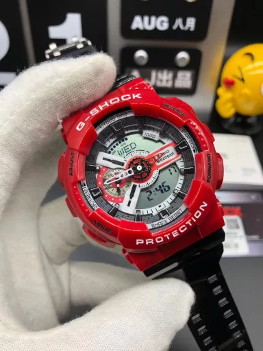 GA-110 Hand-raise Light Casio G-SHOCK--Classic shockproof dial design👍In stock and shipped immediately, 45-degree automatic hand-raise light function with strong visual impact🙈LCD liquid crystal display💡Stopwatch speed function accurate to 1/1000 second⌛Shockproof📣Anti-magnetic💥200 meters waterproof🏊48 city time📲Countdown⏳Alarm clock⏰Fully automatic calendar and other powerful functions