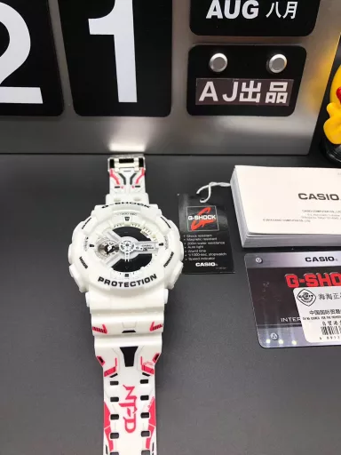 GA-110 Hand-raise Light Casio G-SHOCK--Classic shockproof dial design👍In stock and shipped immediately, 45-degree automatic hand-raise light function with strong visual impact🙈LCD liquid crystal display💡Stopwatch speed function accurate to 1/1000 second⌛Shockproof📣Anti-magnetic💥200 meters waterproof🏊48 city time📲Countdown⏳Alarm clock⏰Fully automatic calendar and other powerful functions