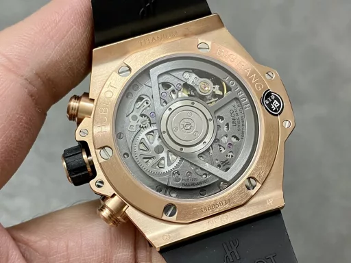 🔥New product, fully replaced with 42mm watch diameter, good news for wearers with small wrists, HUBLOT BIG BANG series 441, brand new customized Hublot exclusive UNICO HUB 1280 automatic winding chronograph movement, the only one on the market, using original material 5 grade titanium to make the watch light and comfortable, sapphire crystal mirror, colorful pattern hands, one-button quick-release strap, original data modeling, making its size ratio exactly the same as the original, except for the movement, all accessories are interchangeable with the original, now accepting original Hublot 441 accessories for sale, ceiling level (BBF product must be a fine product)