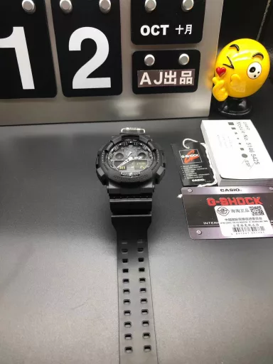 Hot selling GA-120 hand-raising light Casio G-SHOCK--classic shockproof dial design👍In stock and shipped immediately, 45-degree automatic hand-raising light function with strong visual impact🙈LCD liquid crystal display💡Stopwatch speed function accurate to 1/1000 second⌛Shockproof📣Anti-magnetic💥200 meters waterproof🏊48 city time📲Countdown⏳Alarm clock⏰Fully automatic calendar and other powerful functions📆