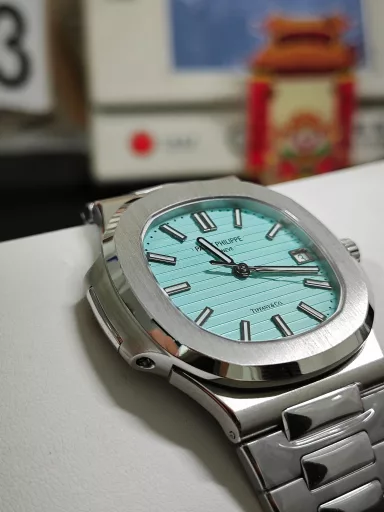 Nautilus Tiffany Blue