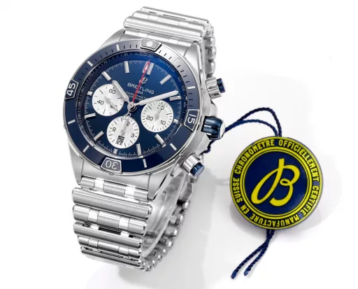 The first BLS new product on the market - Breitling Super Mechanical Chronograph 44mm, exclusive ceramic technology, breaking through the original technical barriers. The design inspiration comes from the Italian Air Force 