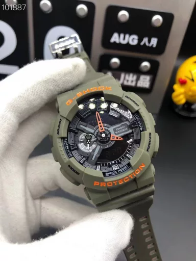 GA-110 Hand-raise Light Casio G-SHOCK--Classic shockproof dial design👍In stock and shipped immediately, 45-degree automatic hand-raise light function with strong visual impact🙈LCD liquid crystal display💡Stopwatch speed function accurate to 1/1000 second⌛Shockproof📣Anti-magnetic💥200 meters waterproof🏊48 city time📲Countdown⏳Alarm clock⏰Fully automatic calendar and other powerful functions📆