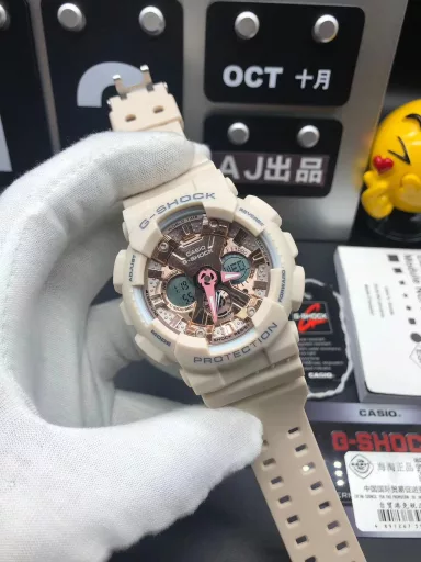 Hot selling GA-120 hand-raising light Casio G-SHOCK--classic shockproof dial design👍In stock and shipped immediately, 45-degree automatic hand-raising light function with strong visual impact🙈LCD liquid crystal display💡Stopwatch speed function accurate to 1/1000 second⌛Shockproof📣Anti-magnetic💥200 meters waterproof🏊48 city time📲Countdown⏳Alarm clock⏰Fully automatic calendar and other powerful functions📆